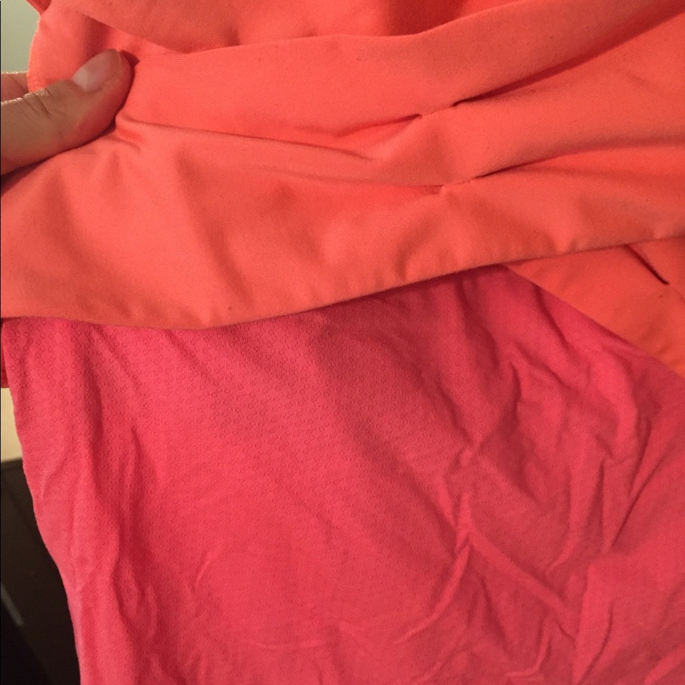 Lululemon Crop Bra/Tank - Picture 3 of 6